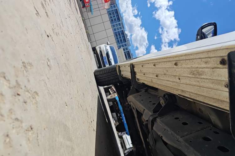 Used Nissan Patrol 2018 4.0L LinkedIn Edition Chassis Rear Left