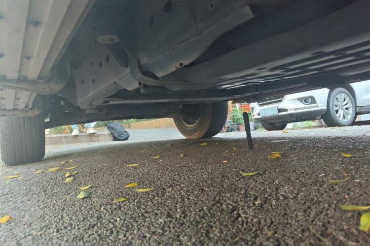 Used Nissan Patrol 2018 4.0L Automatic 7-Seater Middle East Version Chassis Rear Left