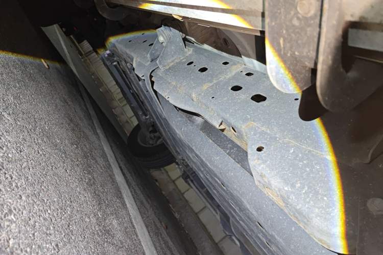 Used Nissan Patrol 2018 4.0L Automatic 7-Seater Middle East Version Chassis Rear Left