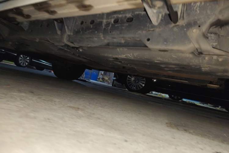 Used Nissan Patrol 2018 4.0L Automatic 7-Seater Middle East Version Chassis Rear Left