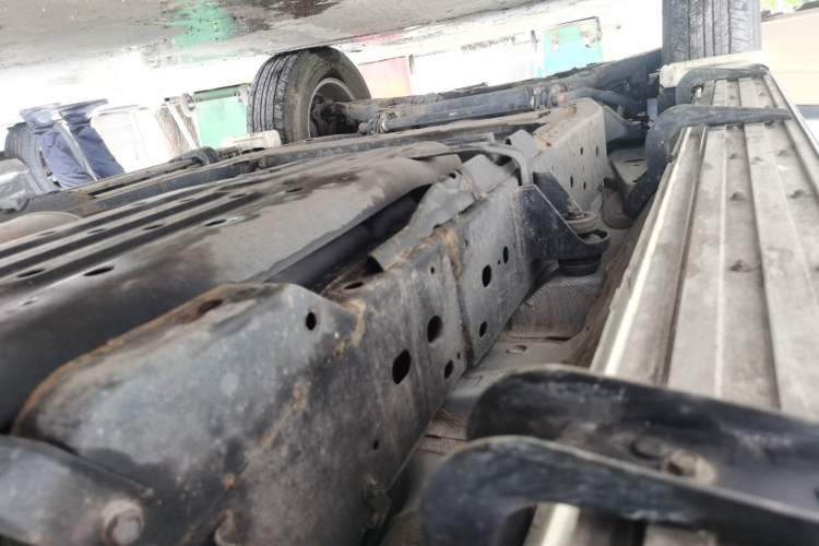 Used Nissan Patrol 2018 Y62 4.0 XE Middle East Chassis Rear Left