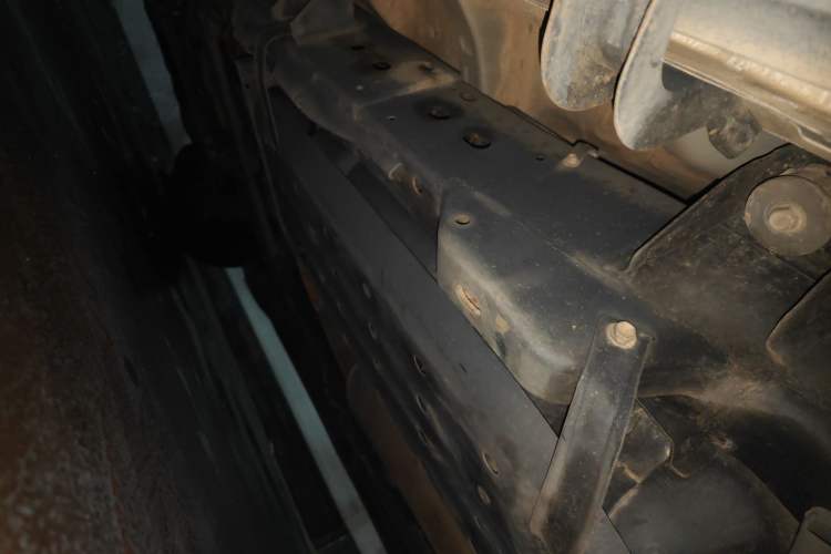 Used Nissan Patrol 2018 4.0L LinkedIn Edition Chassis Rear Left