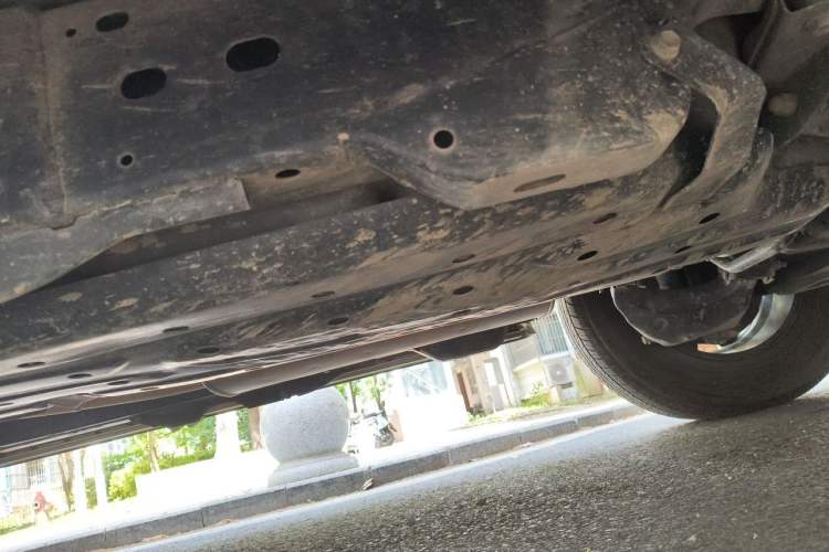 Used Nissan Patrol 2018 4.0L Platinum Edition Chassis Rear Left
