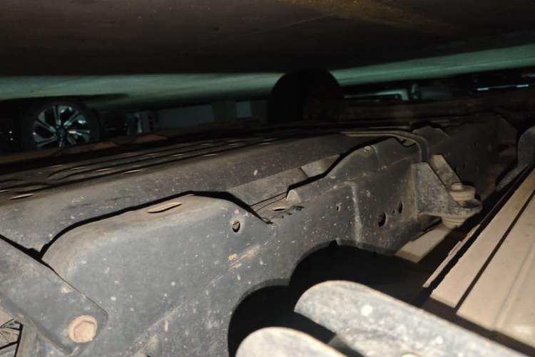 Used Nissan Patrol 2018 4.0L LinkedIn Edition Chassis Rear Left