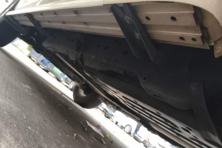 Used Nissan Patrol 2018 Y62 4.0 XE Middle East Chassis Rear Left