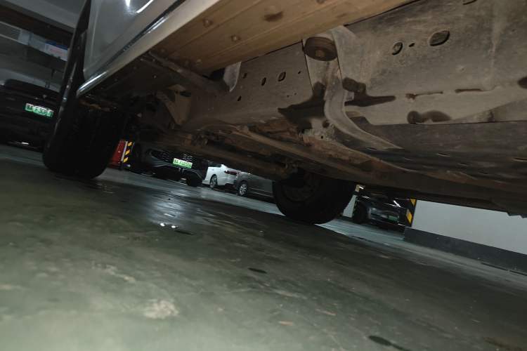 Used Nissan Patrol 2018 4.0L Automatic 7-Seater Middle East Version Chassis Rear Left