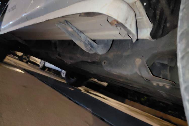 Used Nissan Patrol 2018 Y62 4.0 XE Middle East Chassis Rear Left