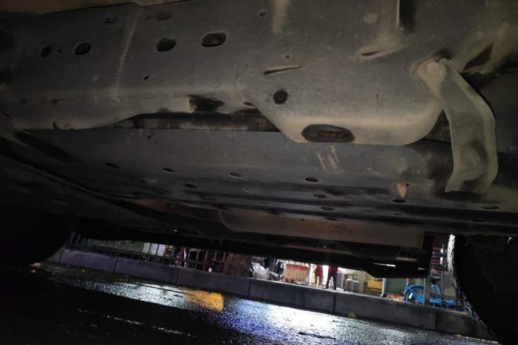 Used Nissan Patrol 2018 Y62 4.0 XE Middle East Chassis Rear Left
