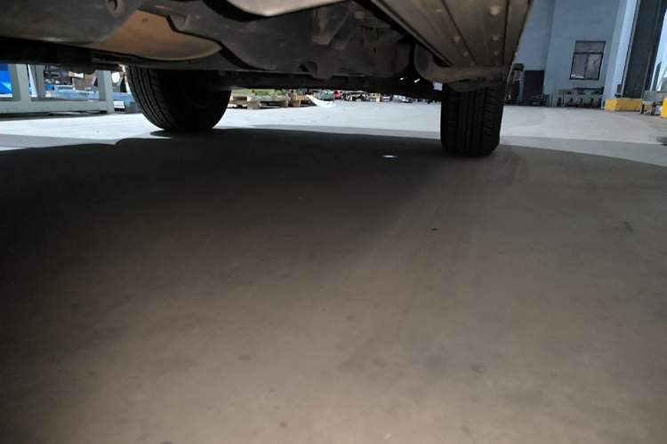 Used Nissan Patrol 2018 Y62 4.0 XE Middle East Chassis Rear Right