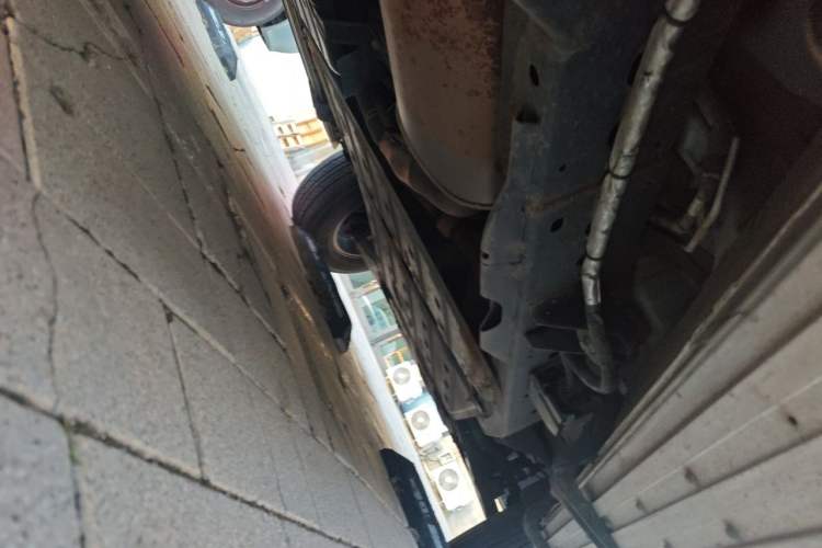 Used Nissan Patrol 2018 4.0L SE Middle East Version Chassis Rear Right