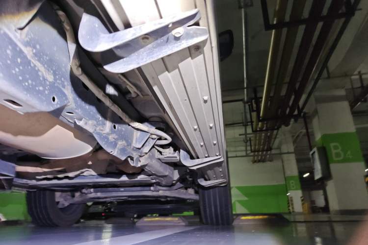 Used Nissan Patrol 2018 4.0L LinkedIn Edition Chassis Rear Right