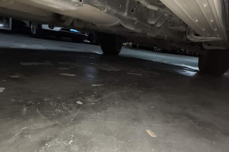 Used Nissan Patrol 2018 Y61 4.8L Automatic 5-Door Safari Middle East Chassis Rear Right