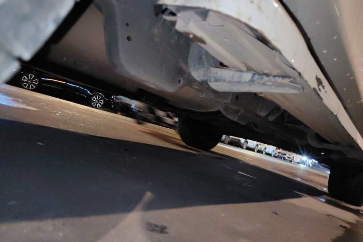 Used Nissan Patrol 2018 Y62 4.0 XE Middle East Chassis Rear Right