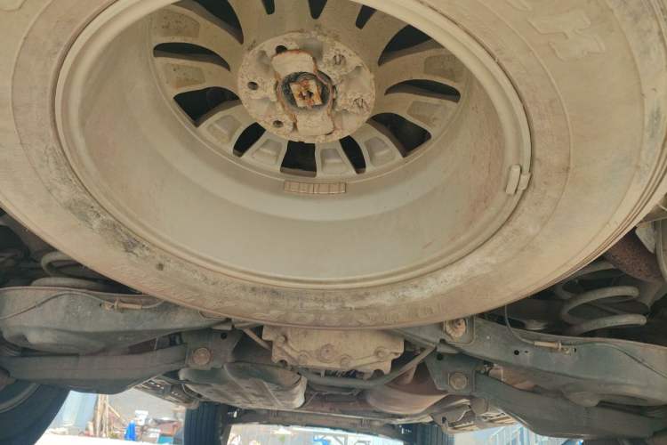 Used Nissan Patrol 2018 Y62 4.0 XE Middle East Chassis Rear