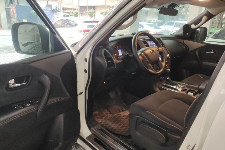 Used Nissan Patrol  Driver Seat