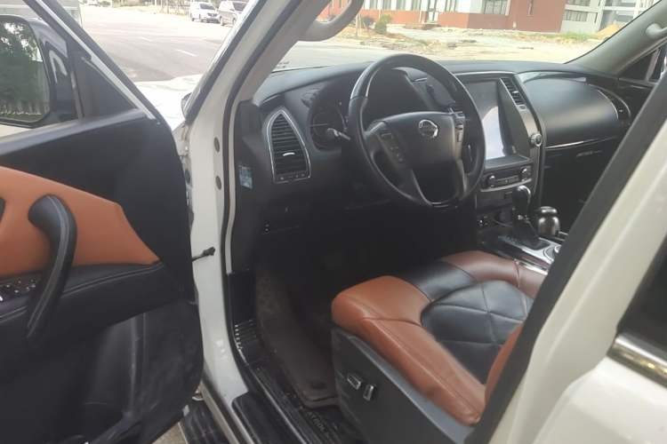Used Nissan Patrol 2018 4.0L Automatic 7-Seater Middle East Version Driver Seat