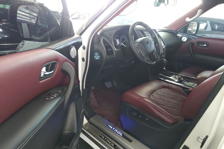 Used Nissan Patrol 2018 4.0L Automatic 7-Seater Middle East Version Driver Seat