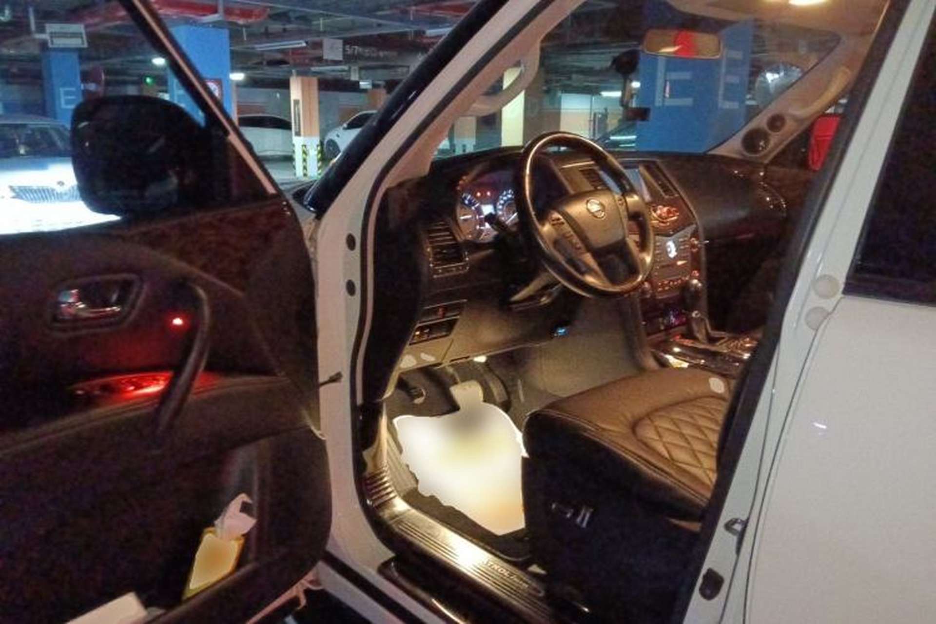 Used Nissan Patrol  Driver Seat