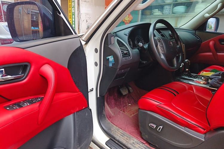 Used Nissan Patrol 2018 4.0L LinkedIn Edition Driver Seat