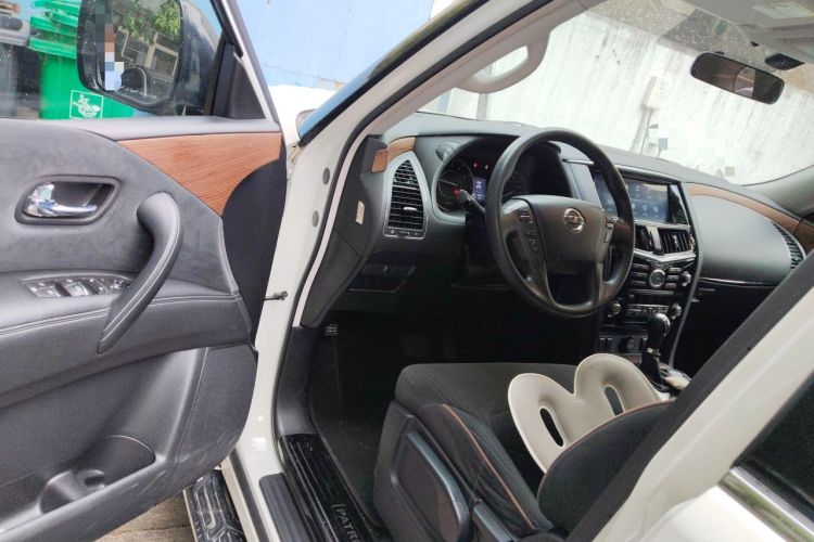 Used Nissan Patrol  Driver Seat