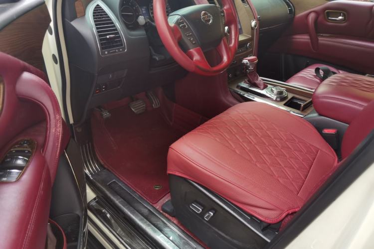 Used Nissan Patrol 2018 4.0L LinkedIn Edition Driver Seat