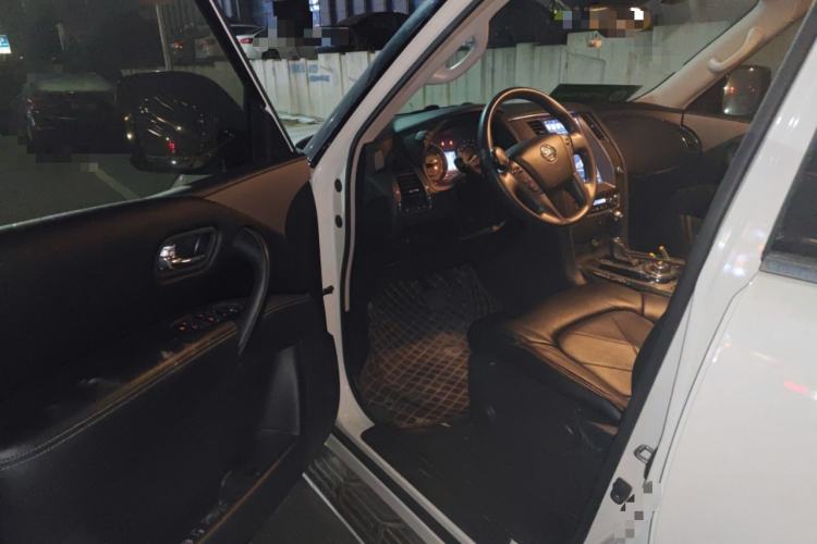 Used Nissan Patrol 2018 4.0L Automatic 7-Seater Middle East Version Driver Seat