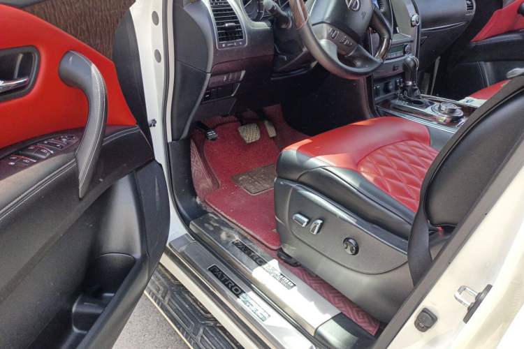 Used Nissan Patrol 2018 4.0L Automatic 7-Seater Middle East Version Driver Seat