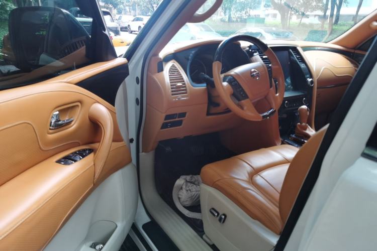 Used Nissan Patrol 2018 4.0L LinkedIn Edition Driver Seat