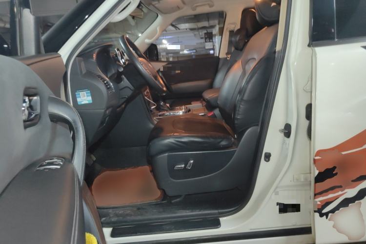 Used Nissan Patrol  Driver Seat