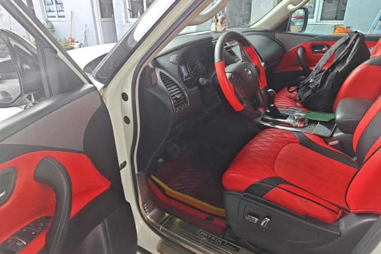 Used Nissan Patrol 2018 4.0L LinkedIn Edition Driver Seat