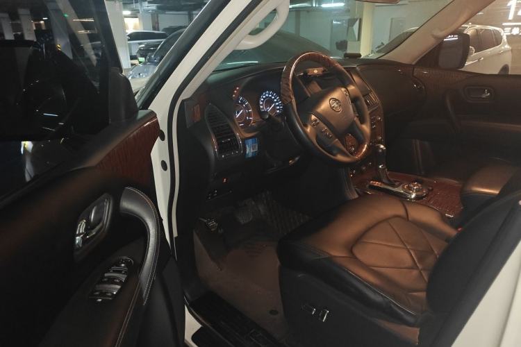 Used Nissan Patrol  Driver Seat