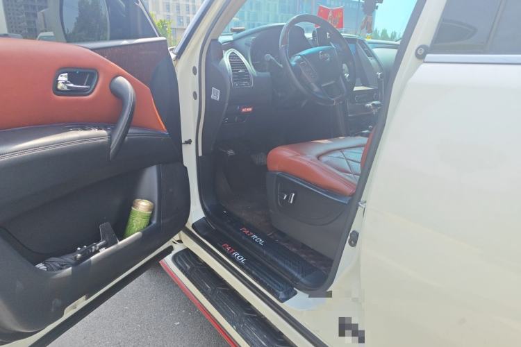 Used Nissan Patrol 2018 4.0L LinkedIn Edition Driver Seat