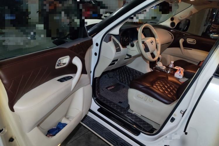 Used Nissan Patrol 2018 4.0L SE Middle East Version Driver Seat