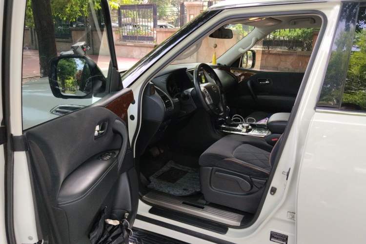 Used Nissan Patrol  Driver Seat