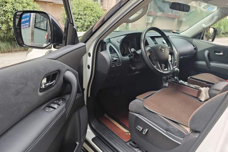 Used Nissan Patrol  Driver Seat