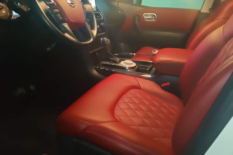 Used Nissan Patrol 2018 4.0L LinkedIn Edition Driver Seat