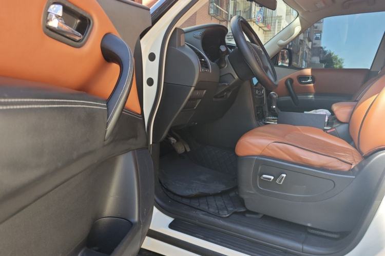 Used Nissan Patrol  Driver Seat