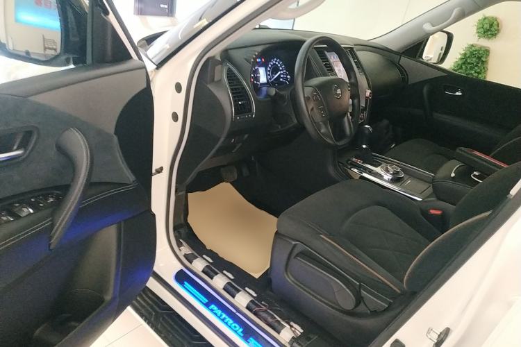 Used Nissan Patrol 2018 4.0L Automatic 7-Seater Middle East Version Driver Seat