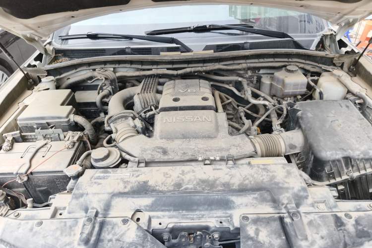 Used Nissan Patrol  Engine Bay