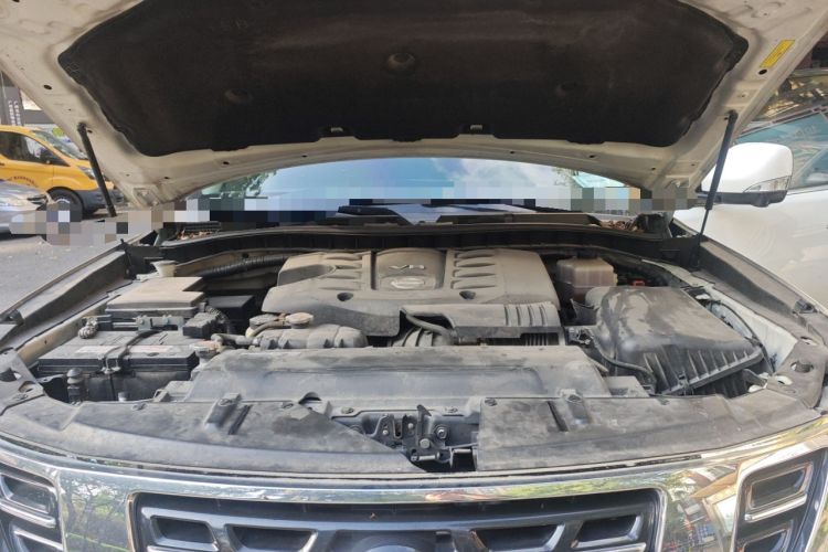 Used Nissan Patrol 2018 5.6L Standard Version Engine Bay