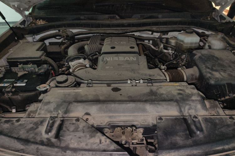 Used Nissan Patrol 2018 4.0L LinkedIn Edition Engine Bay