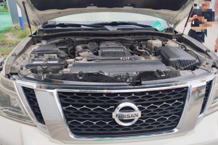 Used Nissan Patrol  Engine Bay