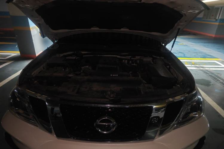 Used Nissan Patrol 2018 4.0L LinkedIn Edition Engine Bay