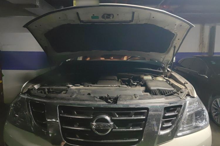 Used Nissan Patrol 2018 4.0L LinkedIn Edition Engine Bay