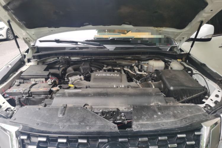 Used Nissan Patrol 2018 4.0L LinkedIn Edition Engine Bay
