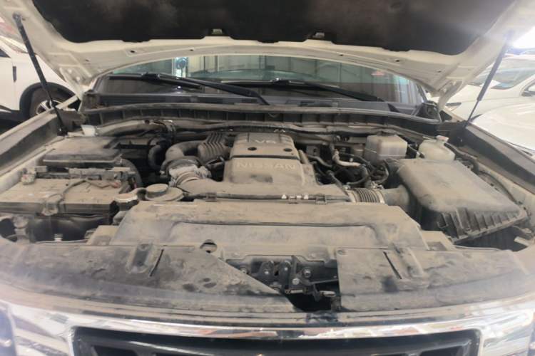 Used Nissan Patrol 2018 Y62 4.0 XE Middle East Engine Bay