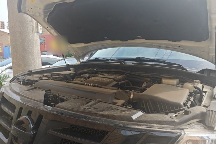 Used Nissan Patrol 2018 4.0L LinkedIn Edition Engine Bay