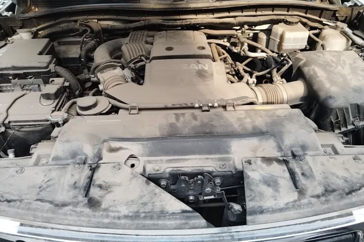 Used Nissan Patrol 2018 4.0L Automatic 7-Seater Middle East Version Engine Bay