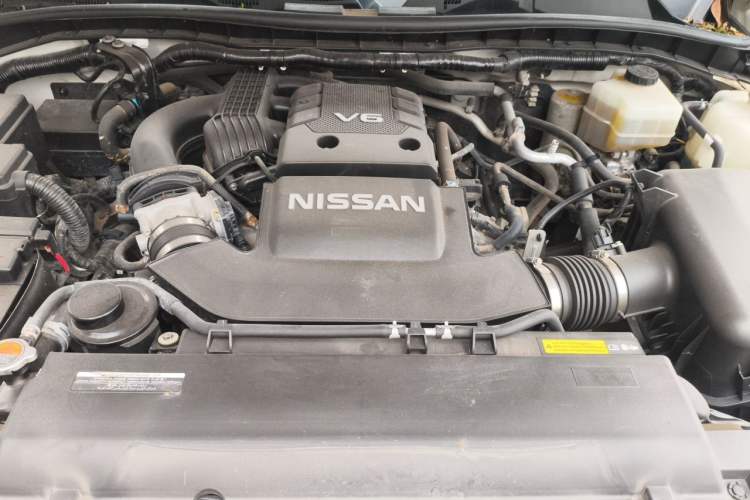 Used Nissan Patrol 2018 4.0L LinkedIn Edition Engine Bay