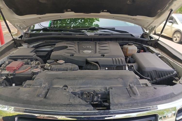 Used Nissan Patrol 2018 5.6L Standard Version Engine Bay